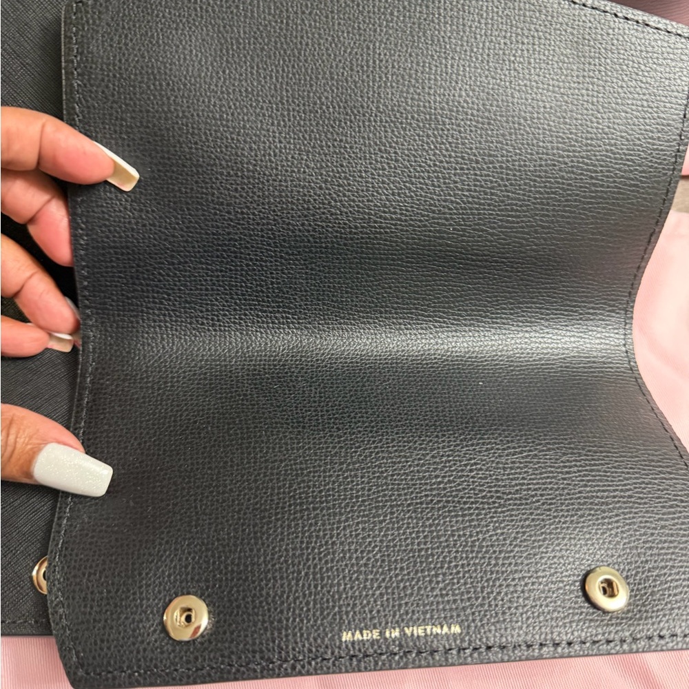 Kate Spade Backpack Shoulder Bag in Black with 3 changing flab’s - Picture 14 of 16